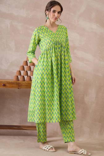 Women Ethnic Motifs Printed Empire Pure Cotton Kurta with Trousers