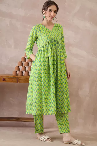 Women Ethnic Motifs Printed Empire Pure Cotton Kurta with Trousers