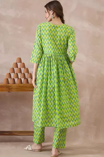 Women Ethnic Motifs Printed Empire Pure Cotton Kurta with Trousers