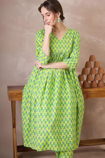 Women Ethnic Motifs Printed Empire Pure Cotton Kurta with Trousers
