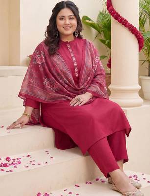 Plus Size Red Embroidered Straight Kurta Trousers With Dupatta Set 5