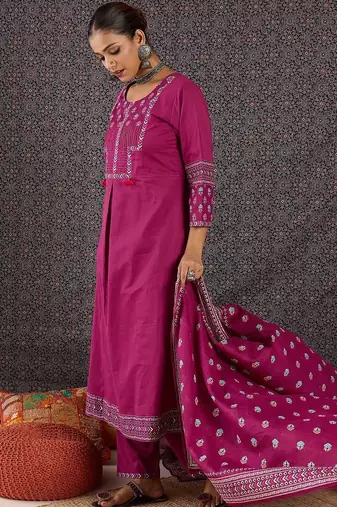 Floral Embroidered Round Neck Pure Cotton Straight Kurta With Trousers & Dupatta