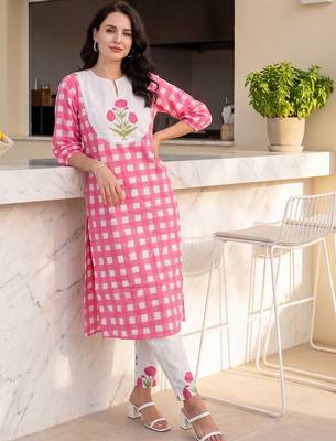 Women Regular Pure Cotton Kurta with Trousers 6