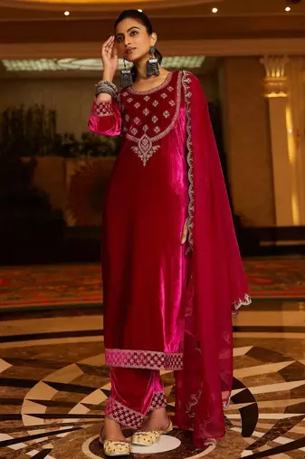 Women Ethnic Motifs Embroidered Regular Velvet Kurta with Trousers & With Dupatta