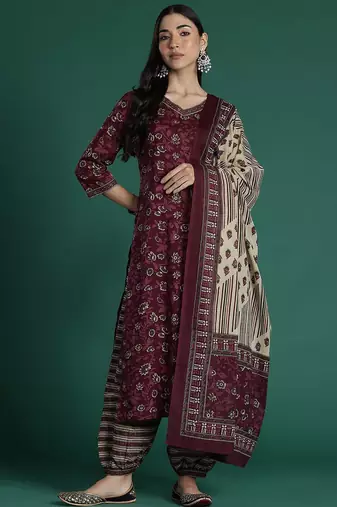 Women Floral Printed Regular  Cotton Kurta with Salwar & With Dupatta