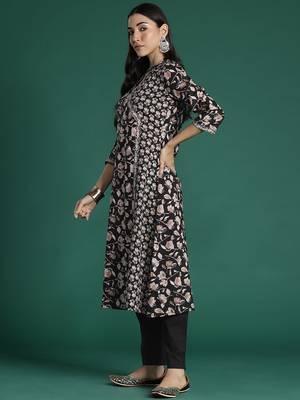Women Floral Printed Angrakha Pure Cotton Kurta with Trousers & With Dupatta 5