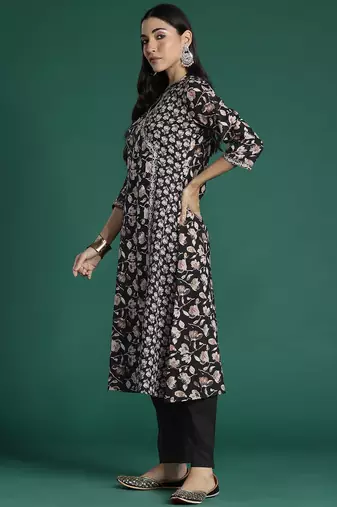 Women Floral Printed Angrakha Pure Cotton Kurta with Trousers & With Dupatta