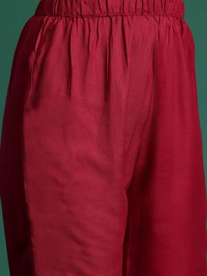 Floral Yoke Design Sequinned Kurta With Trousers & Dupatta 3