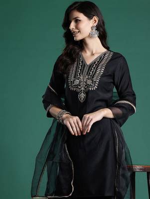 Ethnic Motifs Zari Embroidered Liva Kurta With Sharara & Dupatta 2