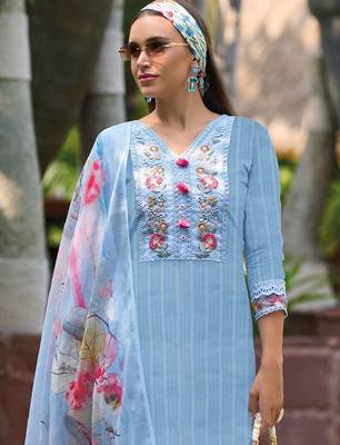 Floral Embroidered Pure Cotton Kurta With Trousers & Dupatta 2