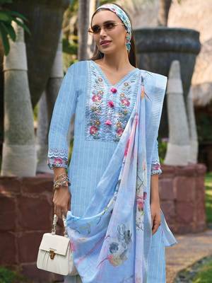 Floral Embroidered Pure Cotton Kurta With Trousers & Dupatta 5