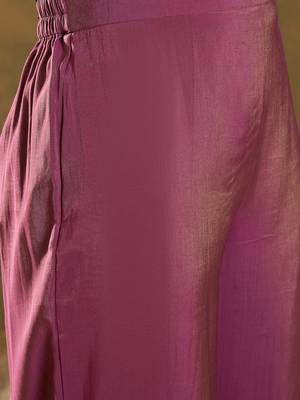 Floral Embroidered Zari Work Detail Regular Slevees V- Neck Silk Blend Kurta Set 3