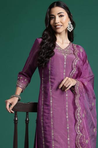 Floral Embroidered Kurta With Trousers & Dupatta