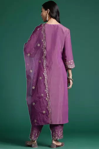 Floral Embroidered Kurta With Trousers & Dupatta