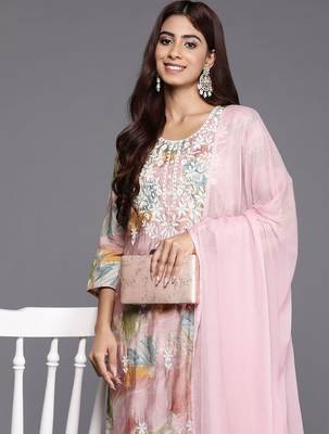 Women Embroidered Regular Thread Work Kurta with Trousers & Dupatta 1