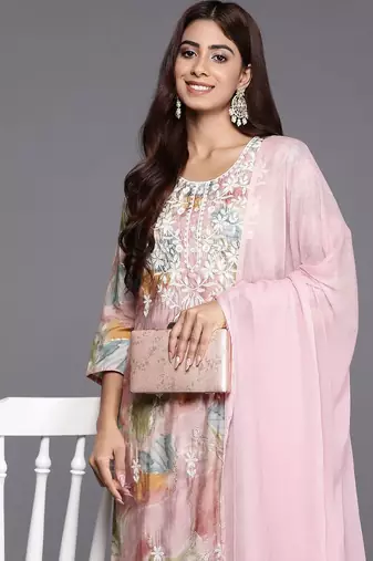 Women Embroidered Regular Thread Work Kurta with Trousers & Dupatta