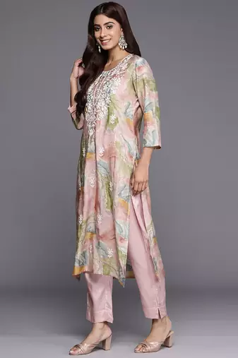 Women Embroidered Regular Thread Work Kurta with Trousers & Dupatta