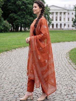 Women Ethnic Motifs Printed Regular Pure Cotton Kurta with Trousers & With Dupatta 4