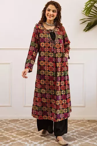 Women Printed Regular Beads and Stones Work Kurta with Palazzos