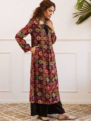 Women Printed Regular Beads and Stones Work Kurta with Palazzos 4