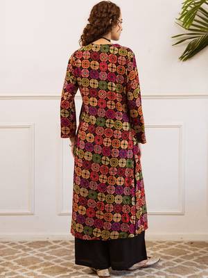 Women Printed Regular Beads and Stones Work Kurta with Palazzos 5