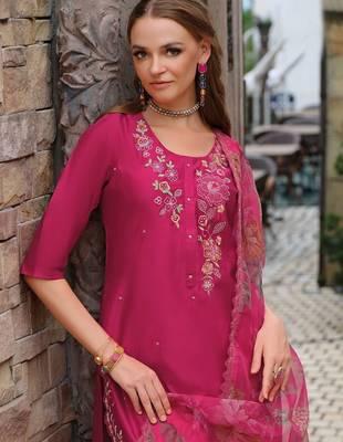 Women Floral Embroidered Kurta with Trousers & Dupatta 4
