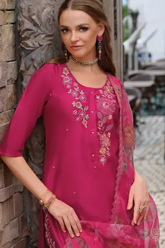 Women Floral Embroidered Kurta with Trousers & Dupatta