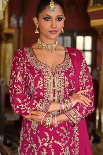 Ethnic Motifs Embroidered Zari V-Neck Straight Kurta & Palazzos With Dupatta