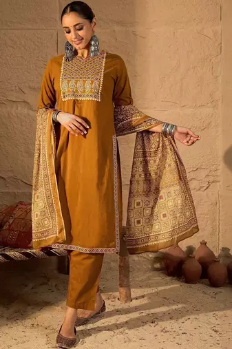 Floral Embroidered Mirror Work Pure Cotton Kurta With Trousers & Dupatta
