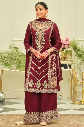 Ethnic Motifs Embroidered Zari Kurta with Trousers & With Dupatta