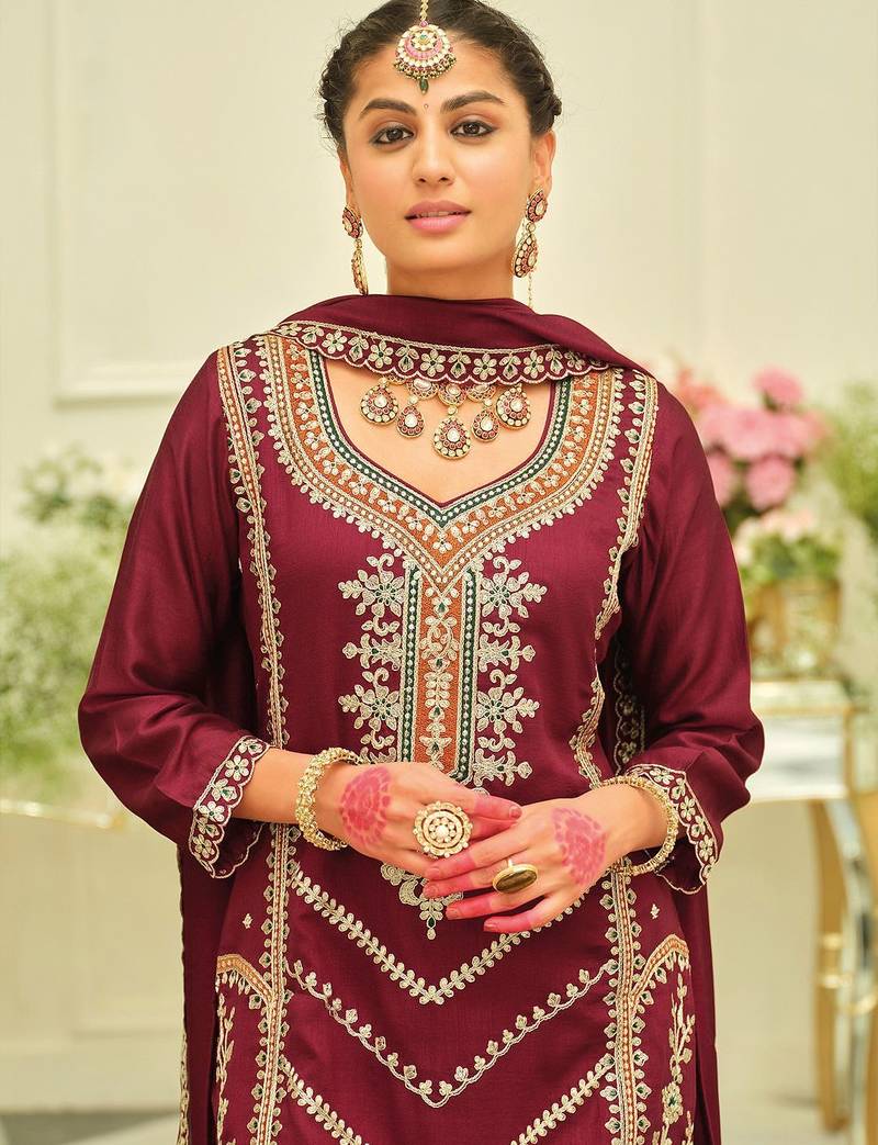 Ethnic Motifs Embroidered Zari Kurta with Trousers & With Dupatta