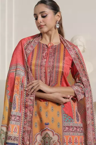 Women Ethnic Motifs Printed Regular Kurta With Trousers & Dupatta