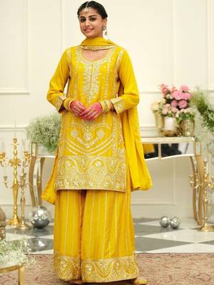 Women Ethnic Motifs Embroidered Kurta with Palazzos & Dupatta 3
