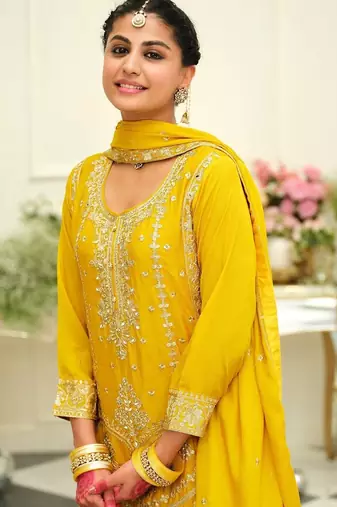 Women Ethnic Motifs Embroidered Kurta with Palazzos & Dupatta