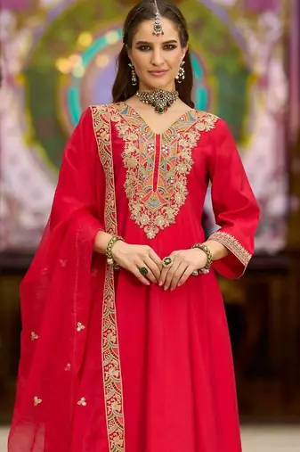Women Embroidered Regular Thread Work Kurta with Trousers & Dupatta