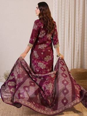 Women Floral Printed Regular Chanderi Silk Kurta with Trousers & With Dupatta 4
