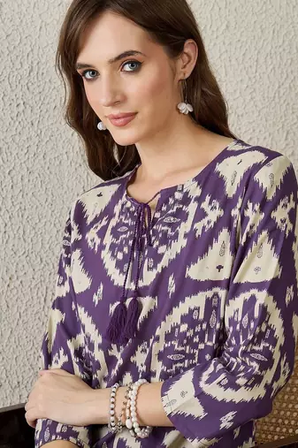 Women Purple Printed Straight Kurta Trousers Set