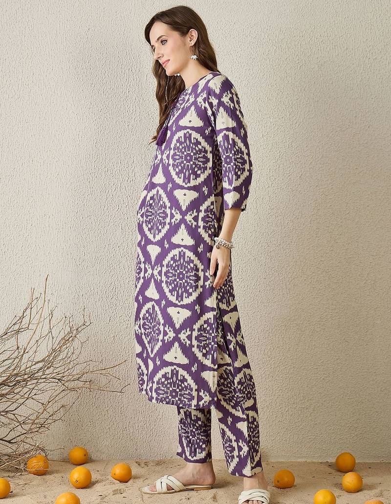 Women Purple Printed Straight Kurta Trousers Set