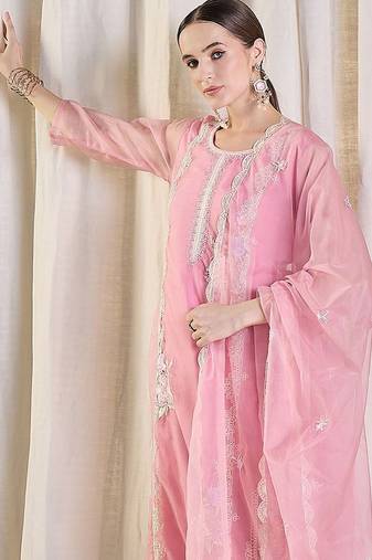 Floral Embroidered Thread Work Organza Kurta With Trousers & Dupatta