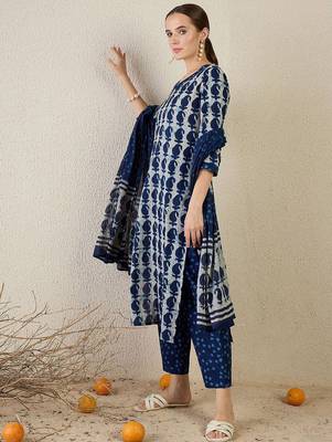Women Paisley Printed Pure Cotton Kurta with Trousers & Dupatta 4