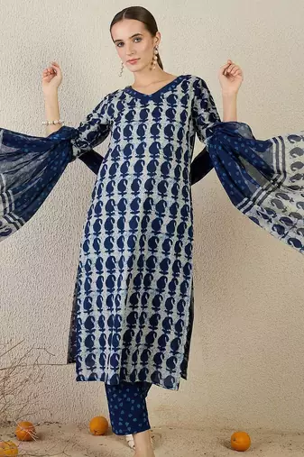 Women Paisley Printed Pure Cotton Kurta with Trousers & Dupatta
