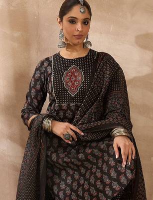 Women Ethnic Motifs Printed Regular Thread Work Pure Cotton Kurta with Trousers & With Dupatta 1