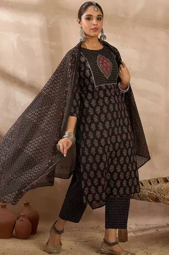 Women Ethnic Motifs Printed Regular Thread Work Pure Cotton Kurta with Trousers & With Dupatta