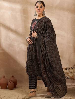 Women Ethnic Motifs Printed Regular Thread Work Pure Cotton Kurta with Trousers & With Dupatta 5
