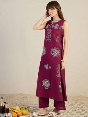 Floral Embroidered Notch Neck Thread Work Pure Cotton Straight Kurta & Palazzos 3