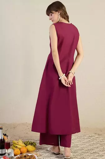 Floral Embroidered Notch Neck Thread Work Pure Cotton Straight Kurta & Palazzos