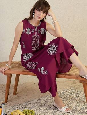 Floral Embroidered Notch Neck Thread Work Pure Cotton Straight Kurta & Palazzos 6