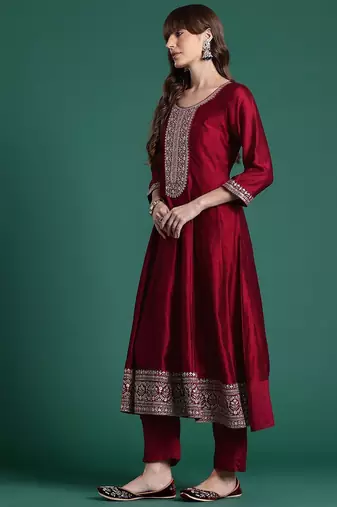 Ethnic Motifs Embroidered Sequinned Kurta with Trousers & With Dupatta