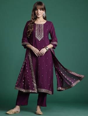 Ethnic Motifs Embroidered Sequinned Kurta with Trousers & With Dupatta 1
