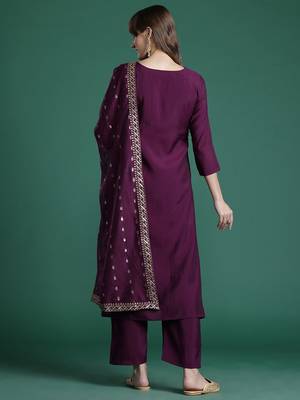 Ethnic Motifs Embroidered Sequinned Kurta with Trousers & With Dupatta 6